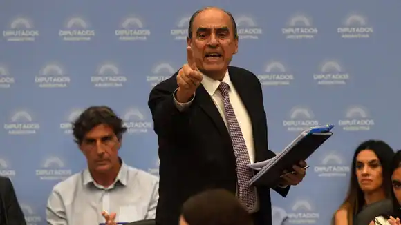 “Los extranjeros que cometan ilícitos deben cumplir con la pena y luego ser expulsados”