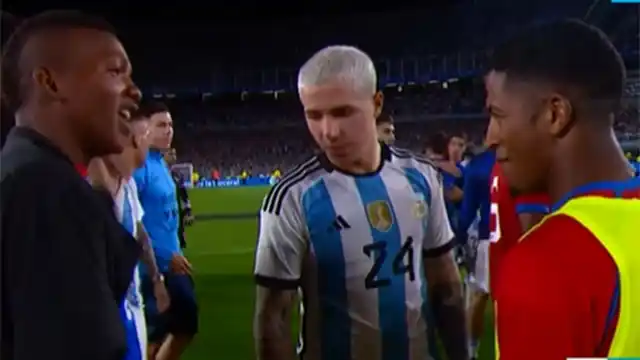 "Piedra, papel o tijera": el insólito momento por la camiseta de Enzo Fernández