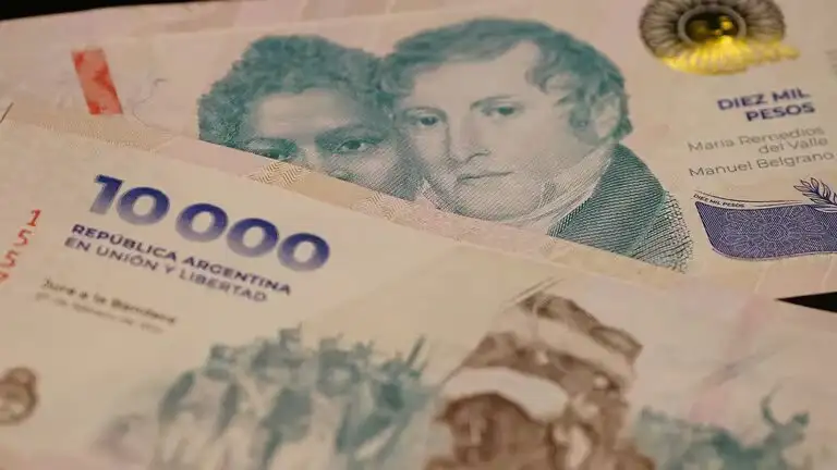 El gobierno de Entre Ríos lanzó un programa para que empleados públicos y jubilados refinancien sus deudas al 60% de tasa anual
