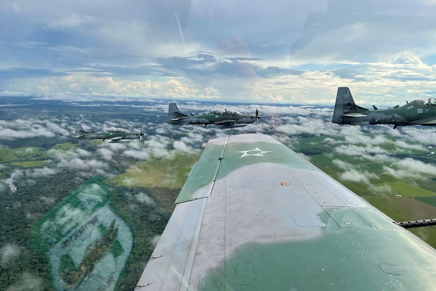 Militares estadounidenses estuvieron en Brasil para compartir con la Fuerza Aérea Brasileña las tácticas de la guerra en Afganistán