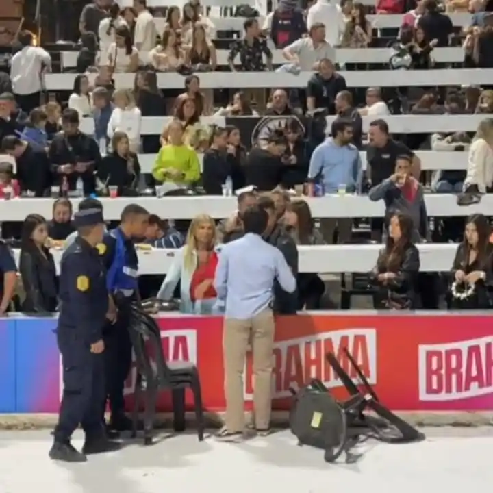 "Si no te gusta, no vengas más'": el testimonio del espectador que pasó una mala experiencia en el Carnaval