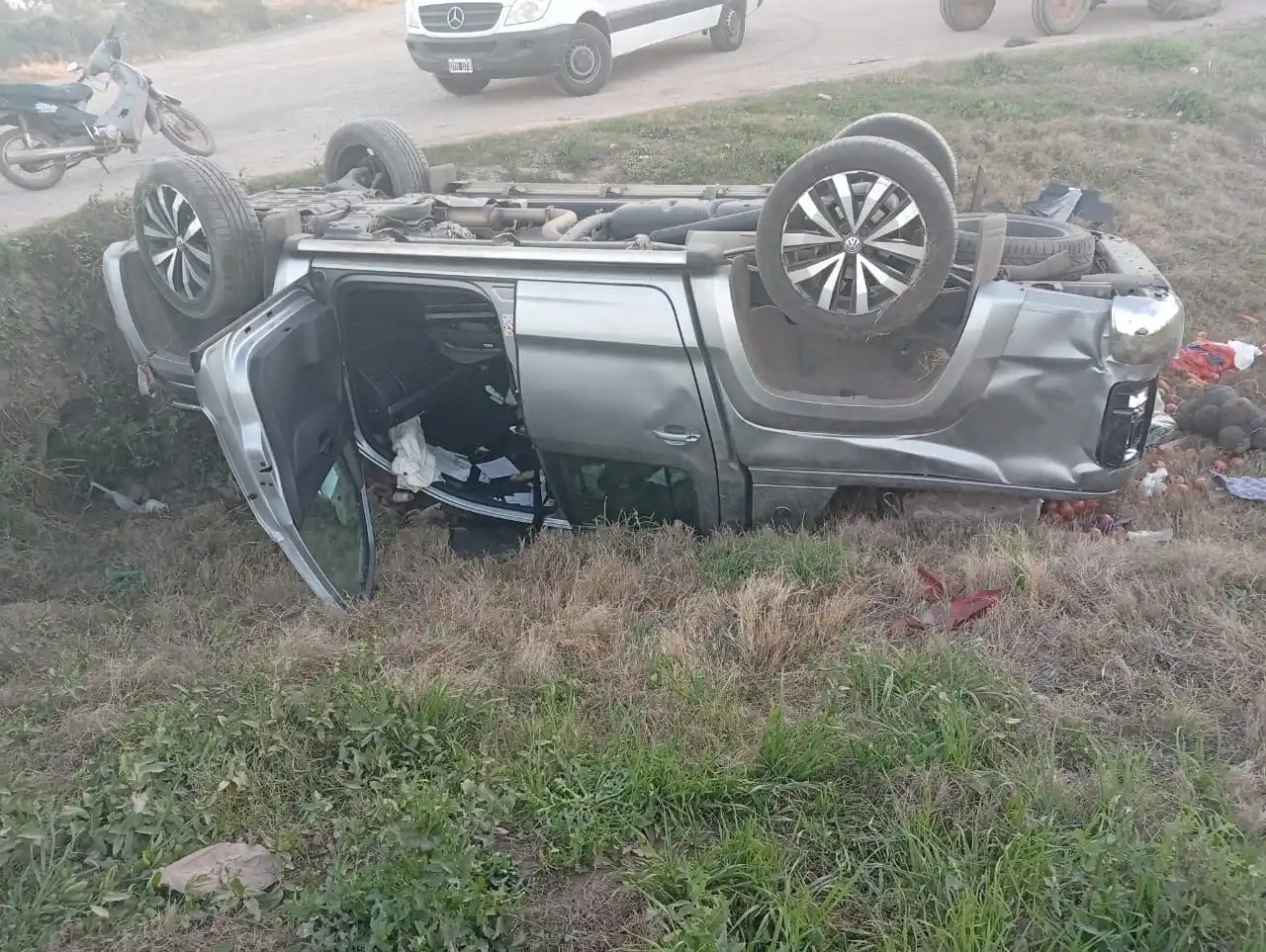 Accidente en Ruta 34: una camioneta cayó a un zanjón y dos mujeres terminaron hospitalizadas