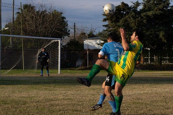 Sarmiento se dio un buen gusto y goleó a un tibio Defensores