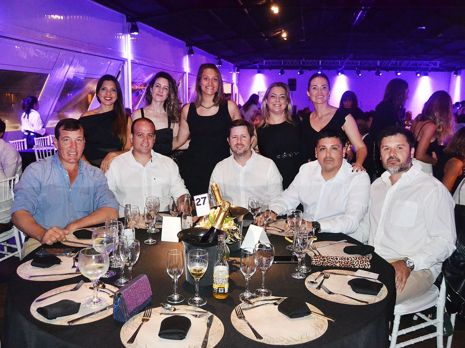 Gran cena solidaria a beneficio de la Escuela “Lucecitas”