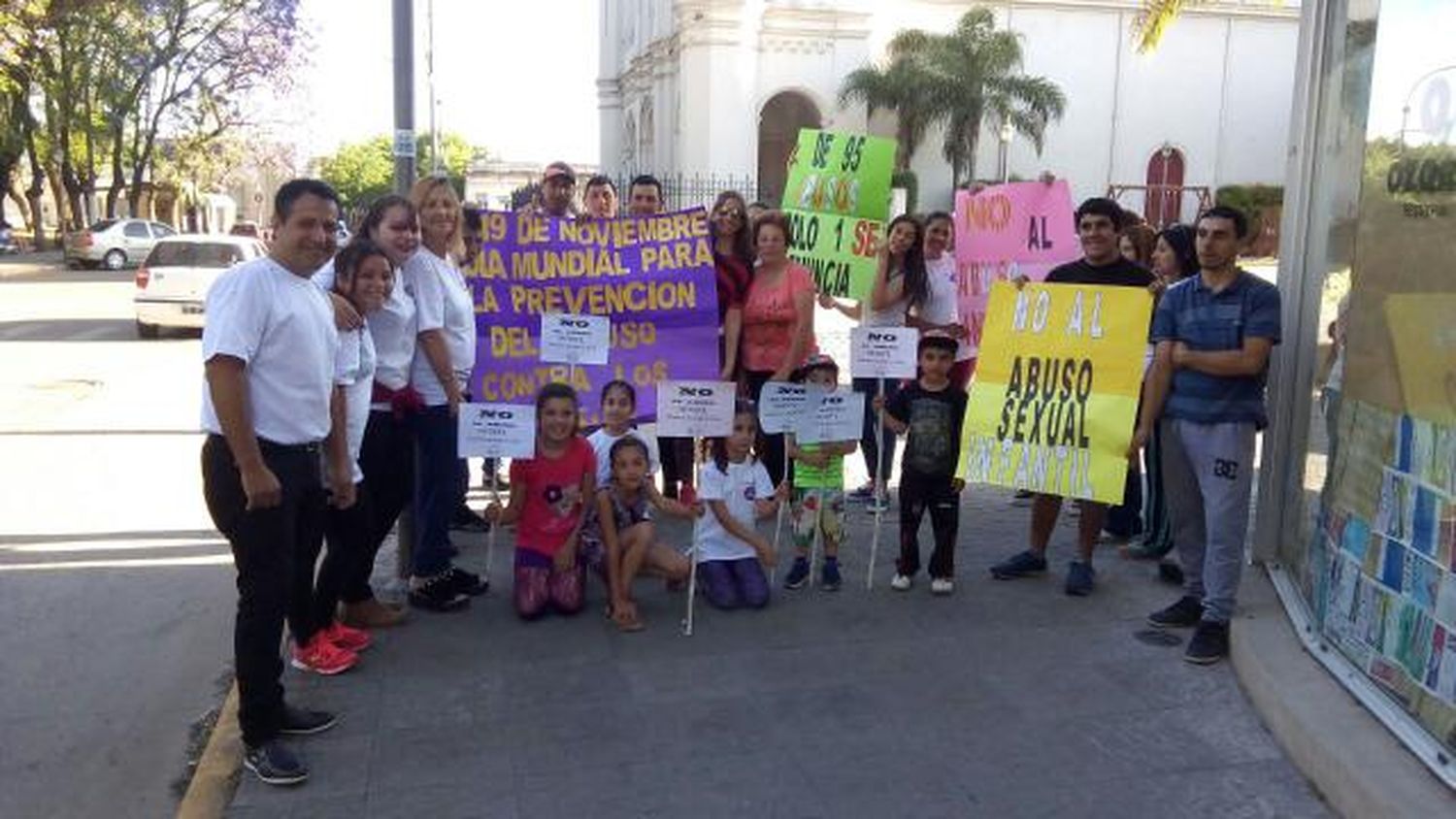 Casa de Pacto realizó una campaña contra el Abuso Sexual Infantil