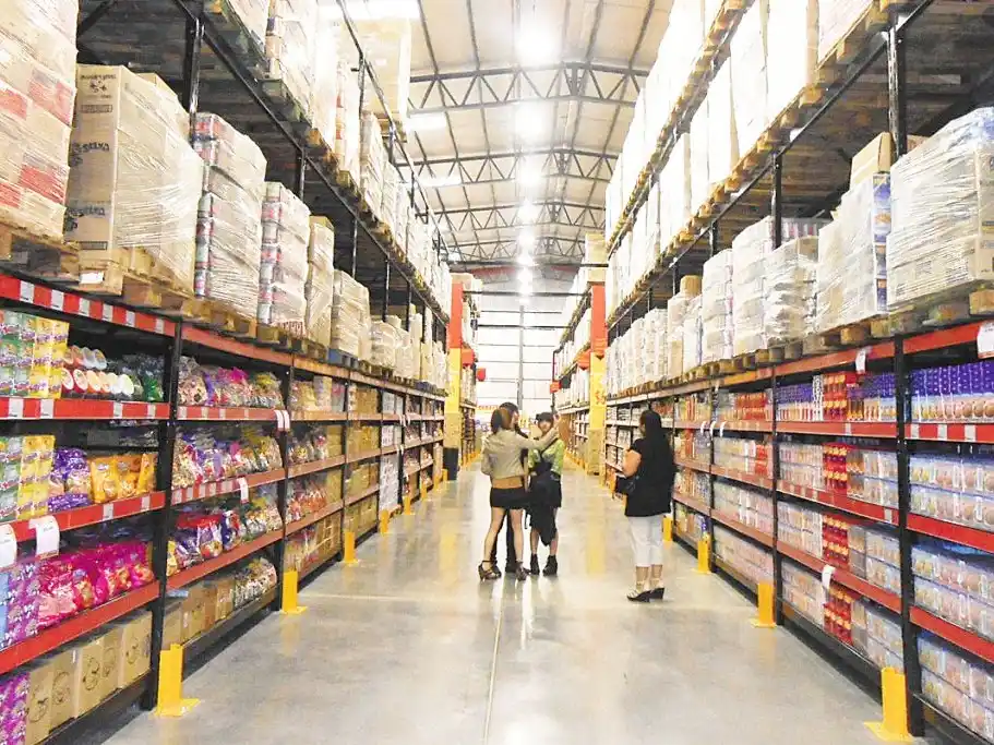 Consumo: al cierre del 2025, supermercados y mayoristas mostraron resultados dispares