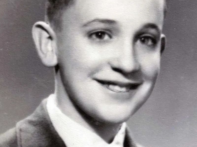 Jorge Mario Bergoglio de colegial en Buenos Aires en la década de 1940.