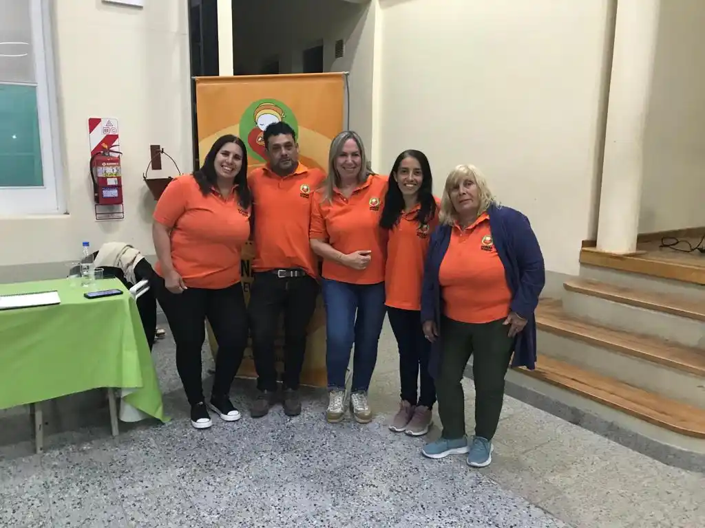 Integrantes de la Ong Donar en Vida Oficial Gualeguaychú.