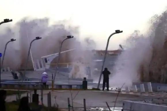 Un fuerte terremoto sacudió Chile y Tierra del Fuego está bajo alerta