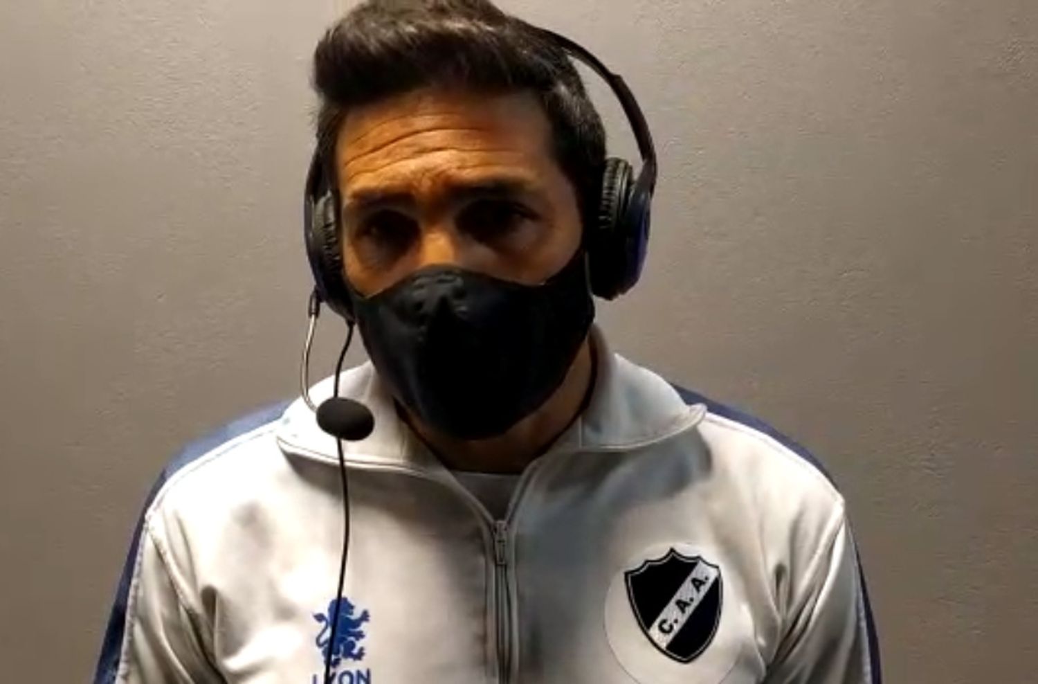 Gastón Coyette dejó de ser el DT de Alvarado