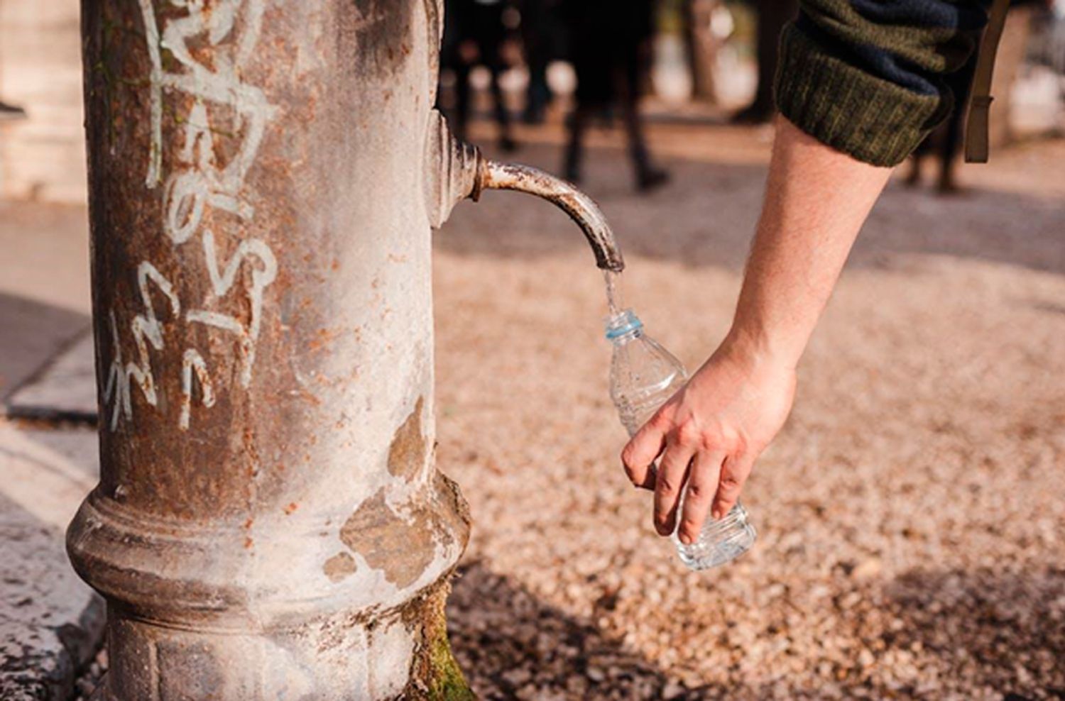 Por la sequía, el agua de Montevideo está salada: temor entre los hipertensos y desconcierto en el super