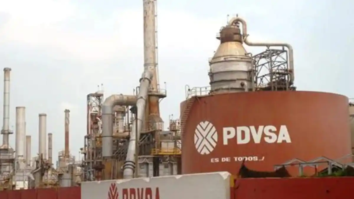 Aseguran que refinería El Palito estará «totalmente operativa» en dos meses