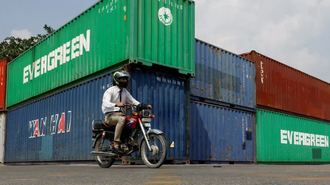 Las importaciones, en el medio del conflicto entre una empresa y la Aduana.
