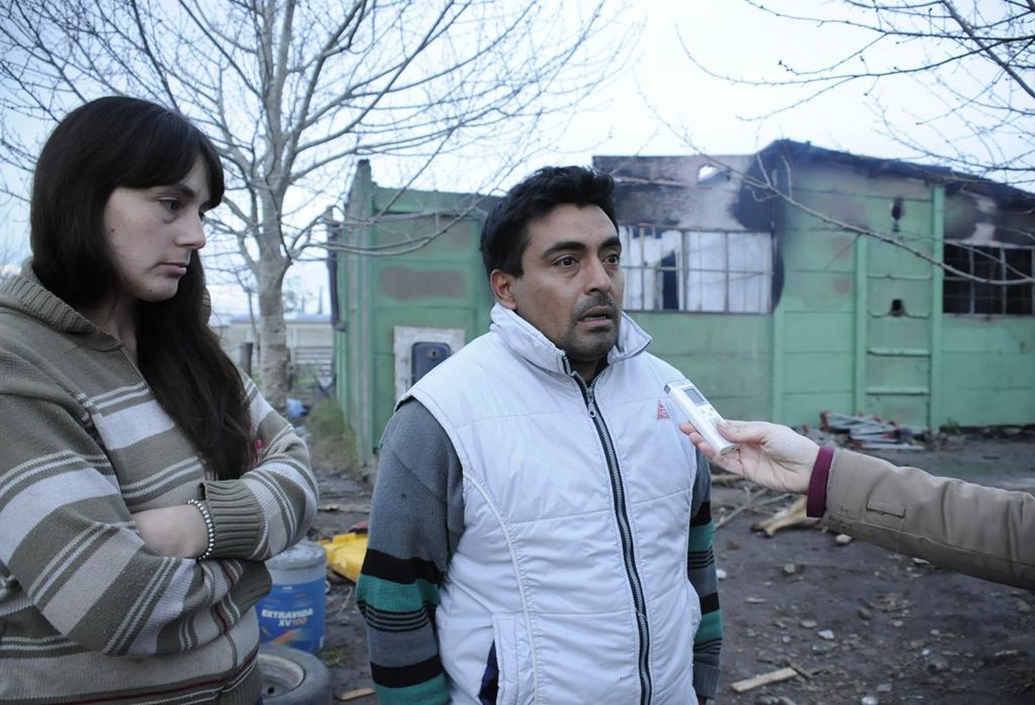 Una familia con cuatro hijos perdió todo al incendiarse su vivienda
