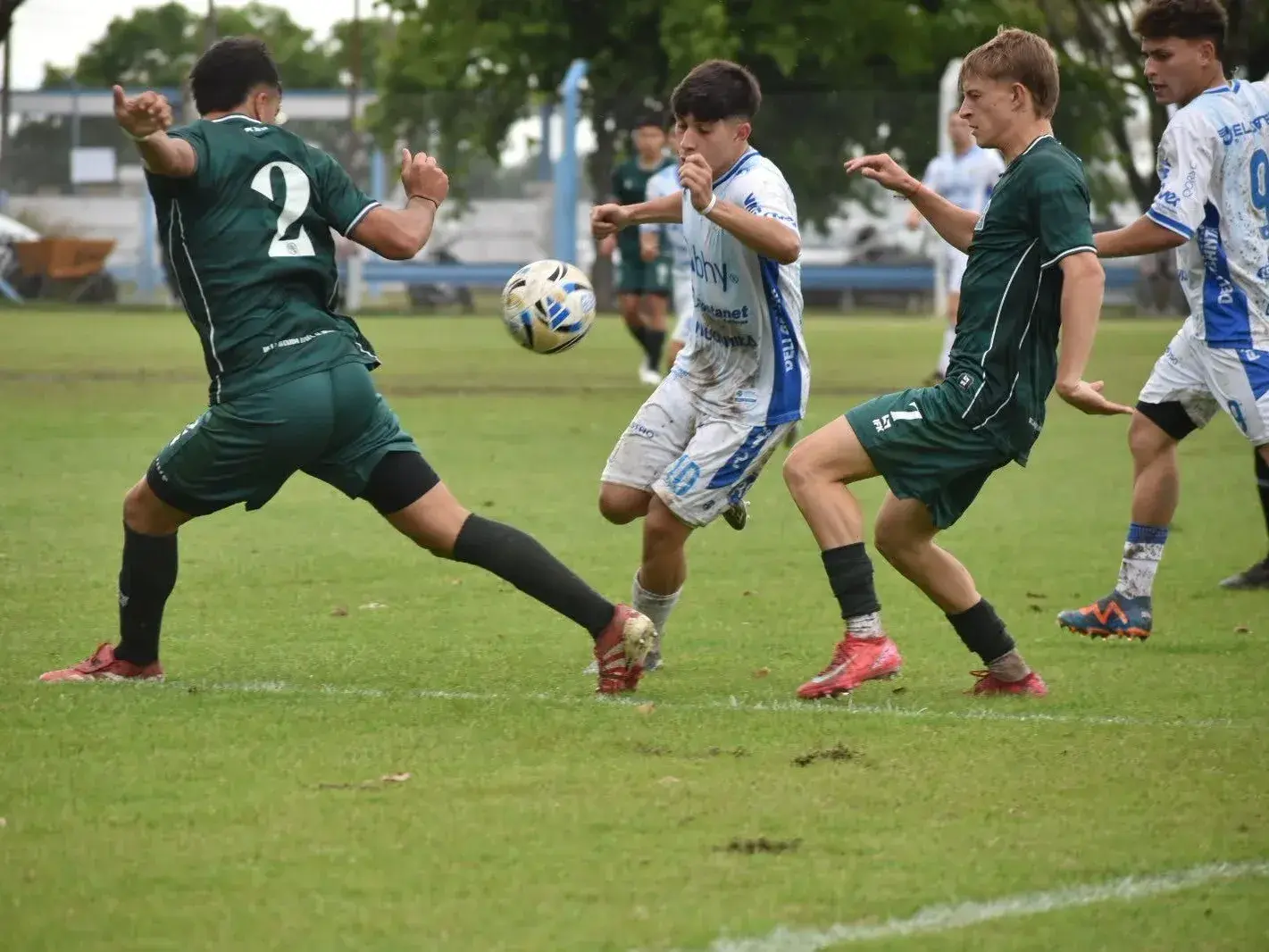 La Reserva cremosa empató 1 a 1 de visitate ante Estudiantes RC. Foto:AR