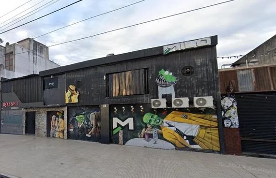 Un adolescente de 16 años fue agredido al salir de un boliche