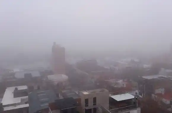 Miércoles de humedad alta, chaparrones y niebla intensa en Rosario
