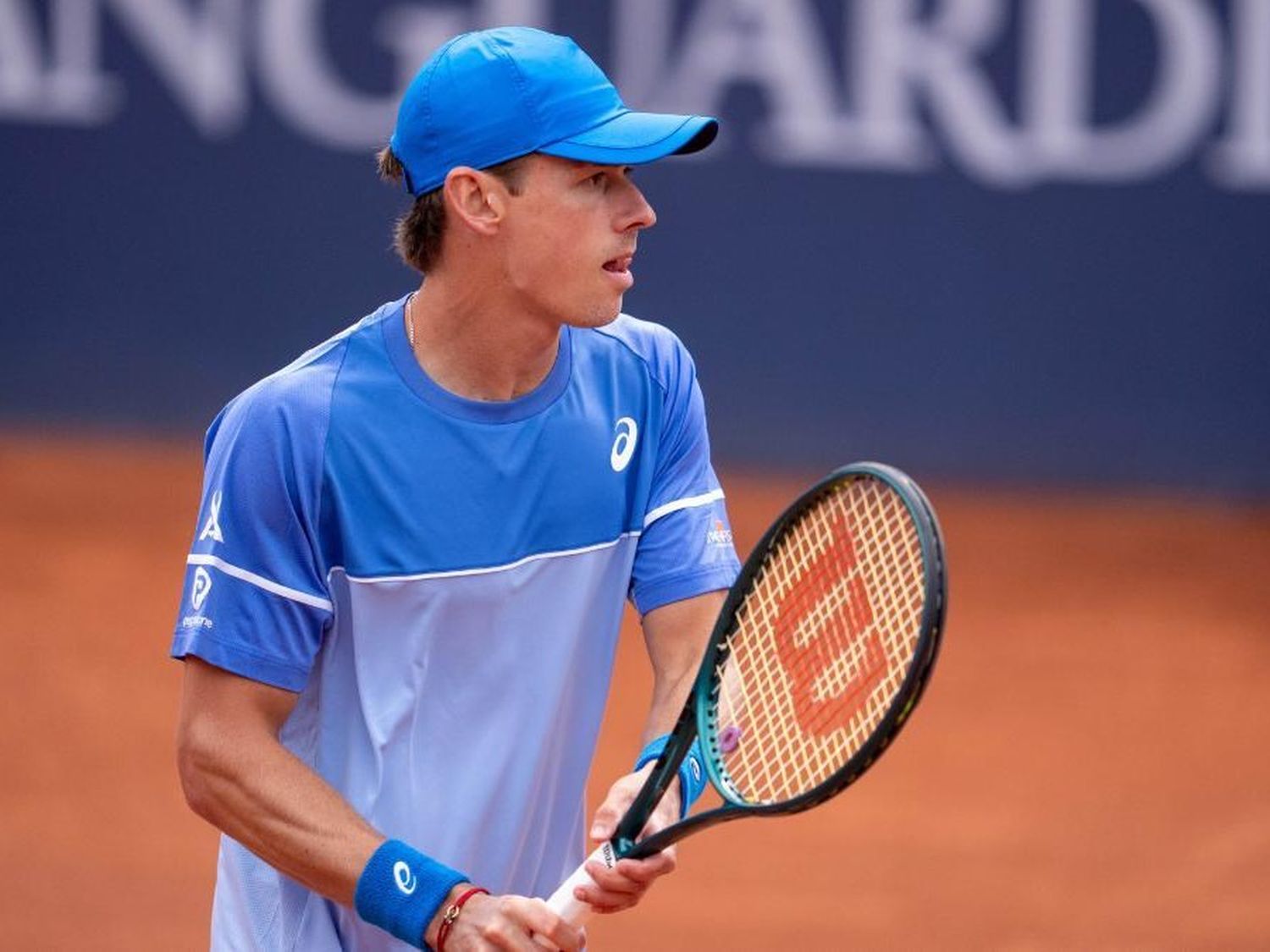 En apenas 44 minutos, Alex de Miñaur superó por un doble 6-0 a Dimitrov