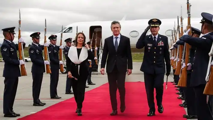 El Presidente Macri llegó a Colombia para la asunción de Iván Duque