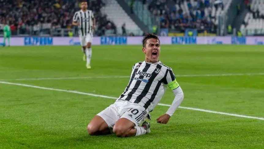 Con doblete de Dybala, ganó Juventus y está en octavos