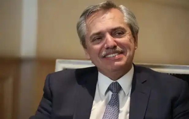 Para Fernández, los miembros de la Corte “son todos jueces respetables y dignos”