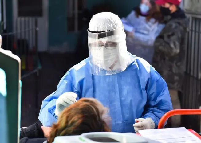 Coronavirus: 1.570 casos, el domingo con más contagios desde fines de agosto