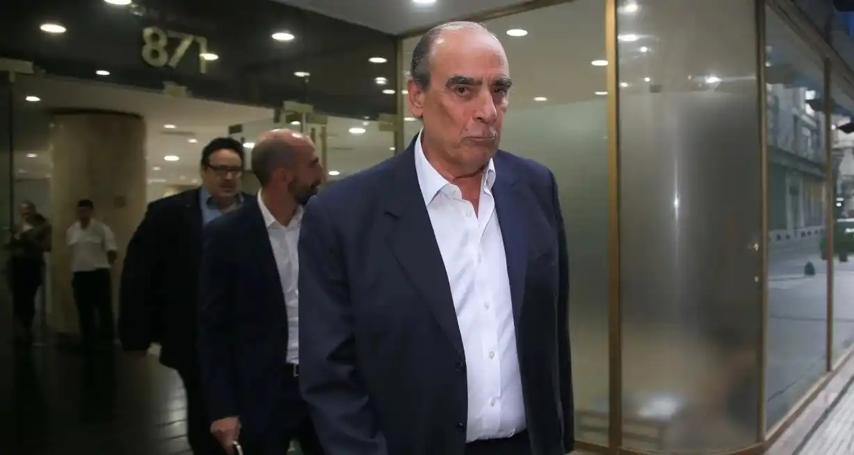 "No pueden pedirle al gobierno nacional que siga manejándose mediante la falsa emisión de moneda o el endeudamiento. Eso no lo va a hacer Milei", enfatizó Francos. Crédito: NA