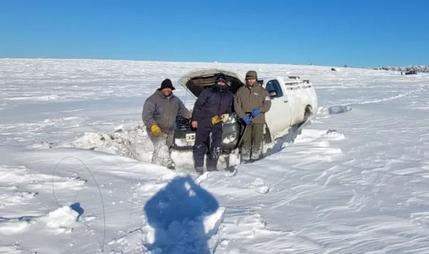 Chubut: rescataron a dos hombres que estuvieron 20 horas atrapados en la nieve