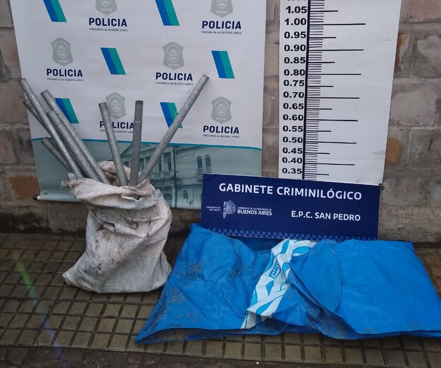 Robaron una pileta y la Policía la recuperó en un allanamiento en una casa cercana a la de la víctima