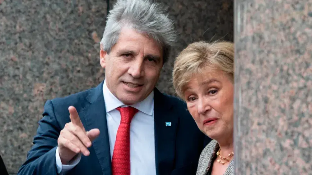 Luis Caputo y Kristalina Georgieva. Foto N/A.