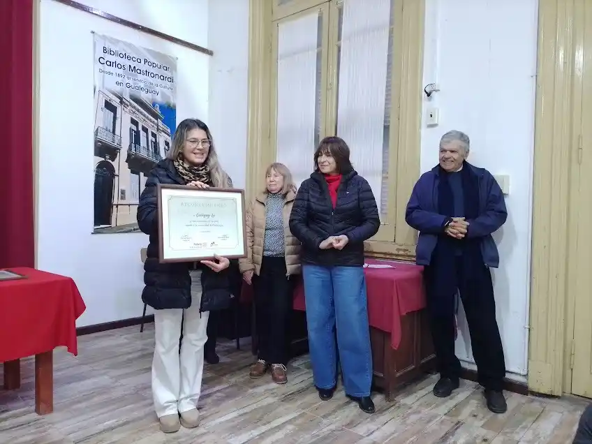 Gualeguay Lee: El voluntariado que lee para conectar y acompañar a la comunidad