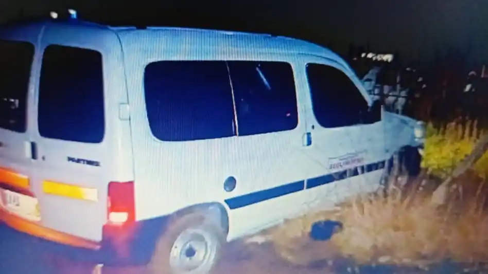Un tresarroyense de 62 años fue hallado sin vida tras chocar con su camioneta en Benito Juárez (Foto: El Fénix)