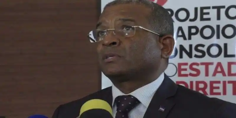 «Mantengo la esperanza de facilitar una rápida liberación de Saab», asegura embajador del régimen en Cabo Verde