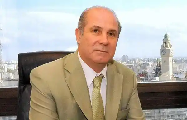 Atacan a balazos al senador Cacho Álvarez de Olivera en Sarandí