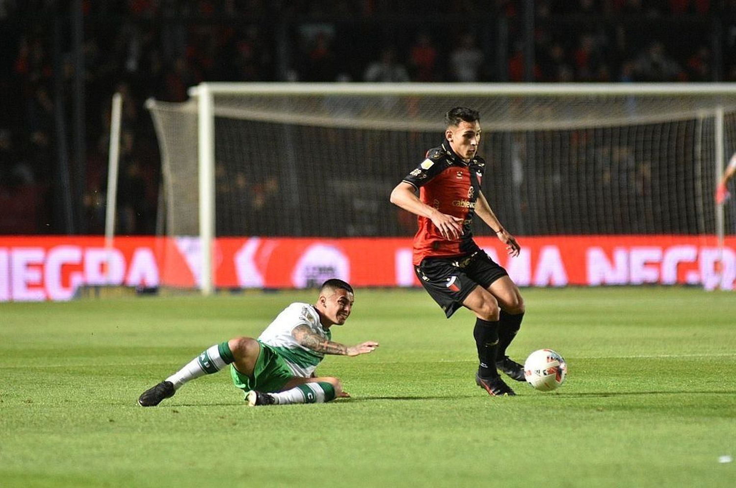 Liga Profesional: Colón empató 0 a 0 con Banfield antes de la fiesta