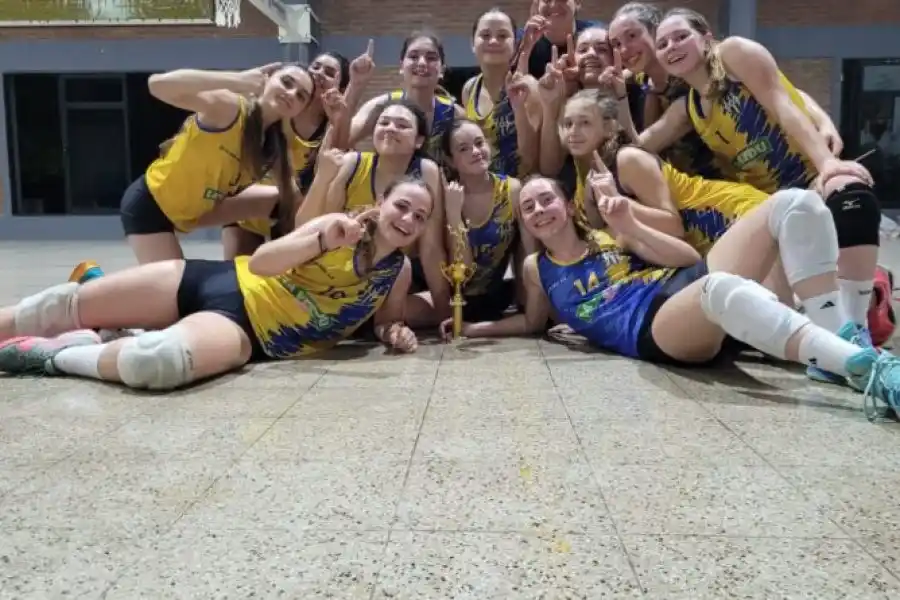 Almagro se quedó con el Abierto Sub 16