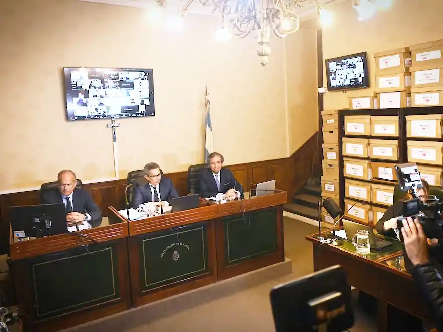 La Cámara de Casación busca acelerar el juicio de los Cuadernos: pide más audiencias y que sea presencial