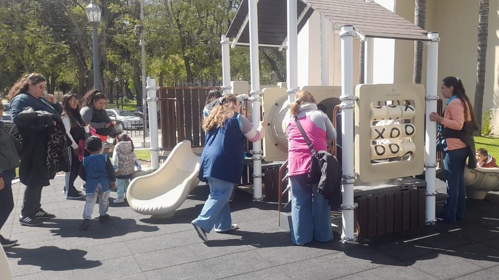 Inauguraron la renovación del Paseo Rocamora con nuevos juegos y mejoras integrales