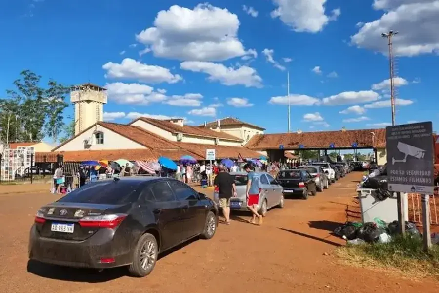 Vacaciones en Brasil: argentinos protagonizaron extensas colas en el cruce internacional de Paso de los Libres