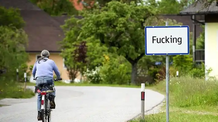 De «Fucking» a «Fugging»: la aldea austriaca que se cambia de nombre cansada de los memes