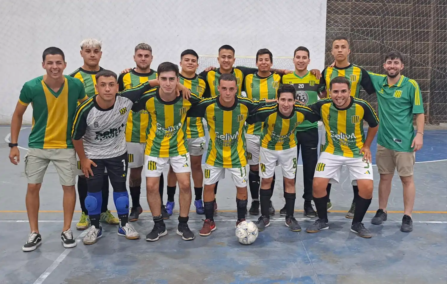 Sarmiento dio el golpe ante Camioneros, que cuenta con la base de Deportivo Gualeguaychú bicampeón 2023.