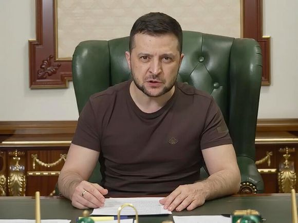 Zelenski se planta: "Ucrania no cederá su territorio", advierte tras anuncio de reunión Trump-Putin