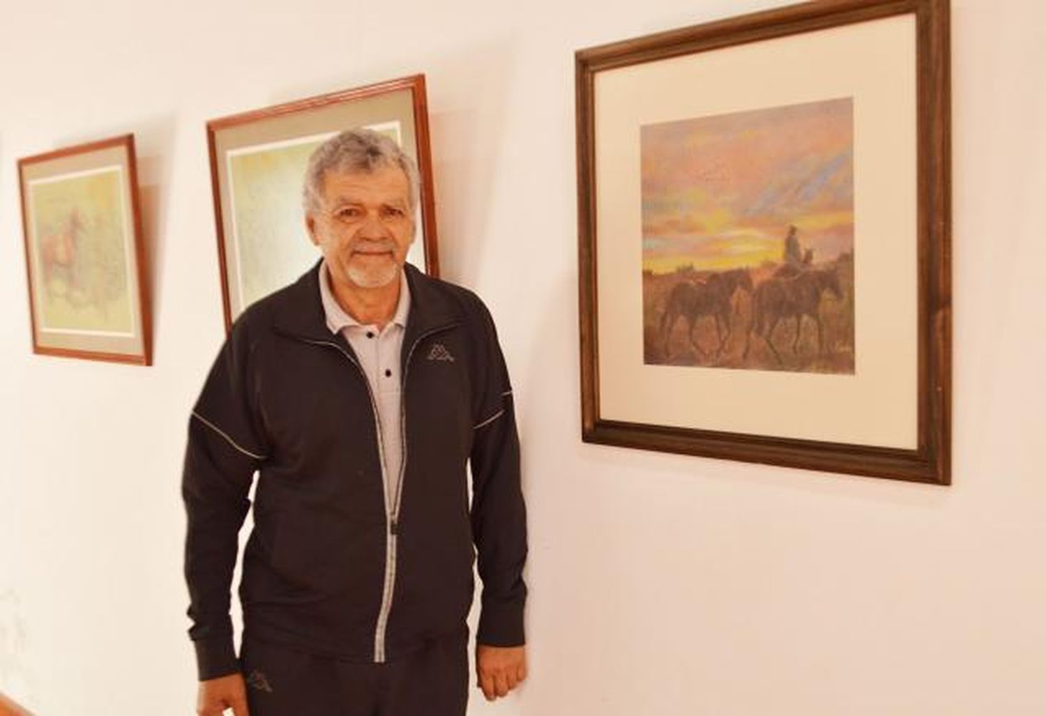 Se inaugura la 10º Exposición de Dibujos y Pinturas en la Rural