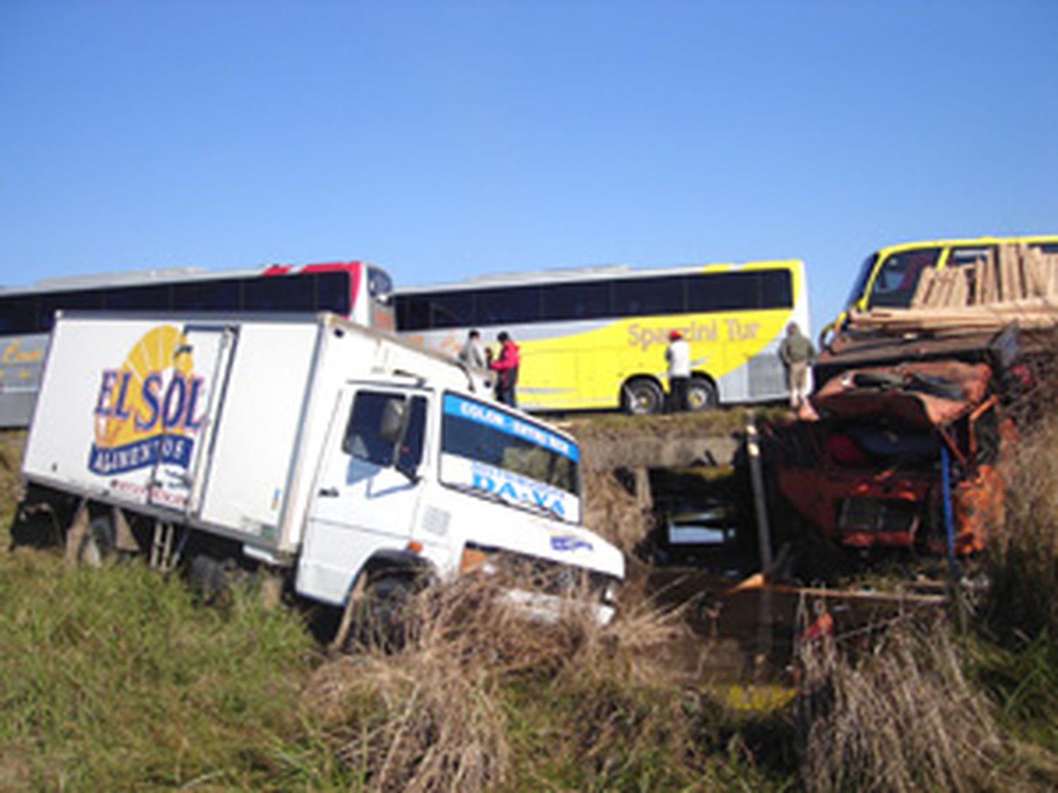 Murió un camionero en un  choque múltiple en Colón