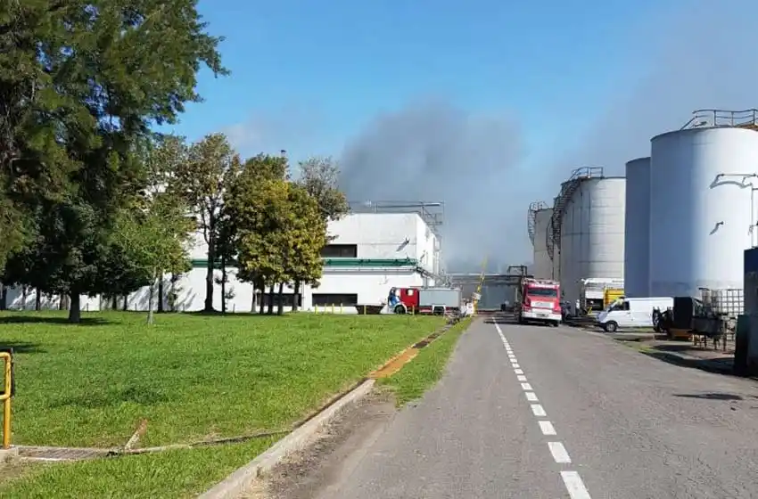Incendio en la planta de Pampa Energía