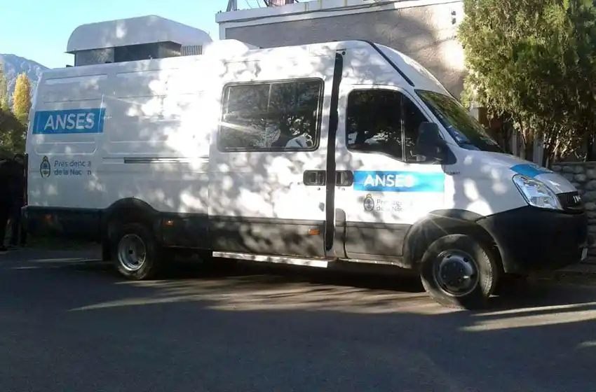 Anses móvil resolvió más de 1800 trámites y 2800 consultas