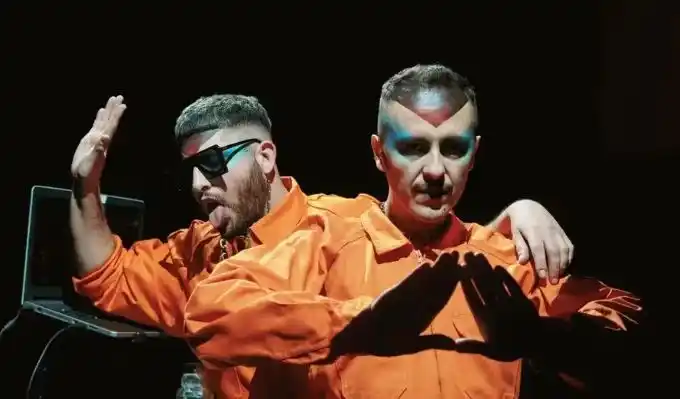 “No es de vegana” es una página de memes con más de 600 mil seguidores, pero también un movimiento estético, artístico, comunicacional y político queer.