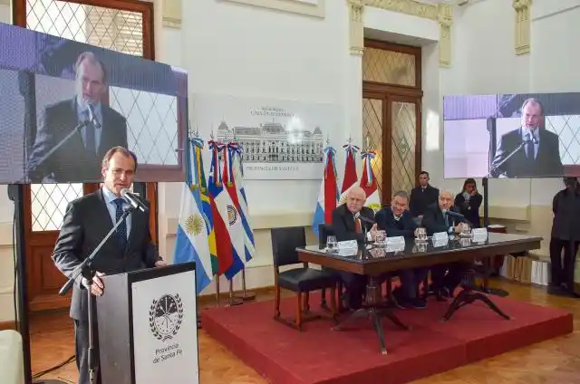 Fuerte impulso de la Región Centro a la Hidrovía Paraguay - Paraná
