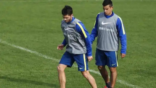 Gago viaja para el partido con Estudiantes: ¿vuelve a jugar?