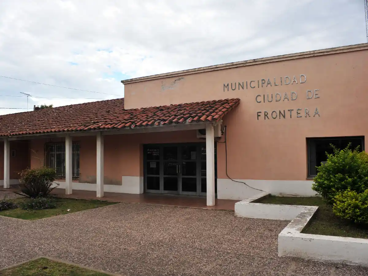 Un sector de Frontera incomunicado porque se robaron cables de teléfono 